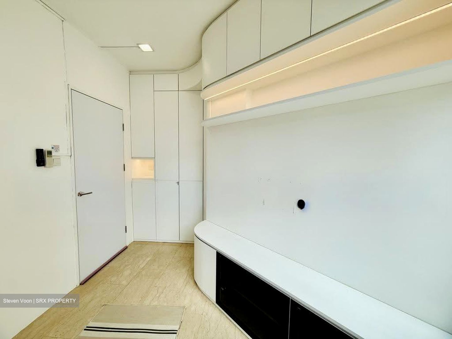 Pinetree Condominium (D10), Condominium #638178331